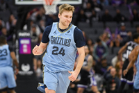 内外开花！卡姆·斯潘塞16中9砍下25分 三分9中4