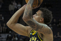 G联盟场均17.9分！美记：步行者与前锋杰伦·斯劳森签下双向合同