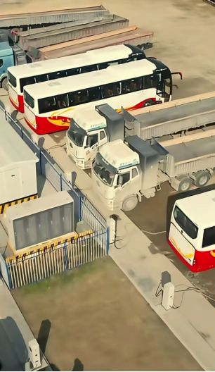 某重卡充电站 图片来源：受访者蔡经理供图
