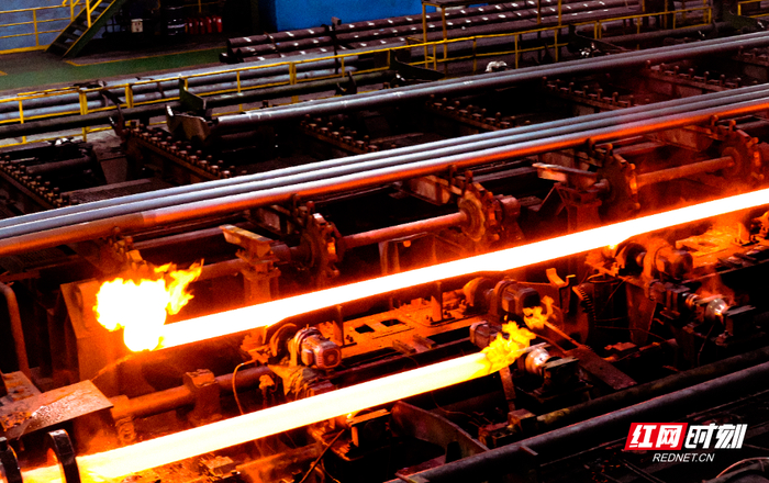 衡钢生产一线。