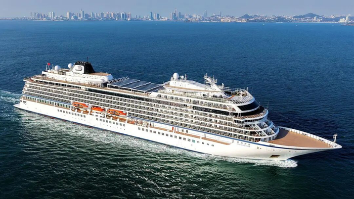 “招商伊敦”号邮轮 资料图 图据视觉中国