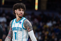 能不能别浪？三球半场各种浪投强打 12中2&amp;次节5中0