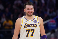 东契奇的防守不比库里&amp;布伦森差？他可像伯德&amp;约基奇一样防守