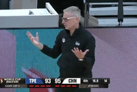 主教练都无语了…中国台北39号卢峻翔两次上头强打不中葬送比赛