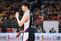 遭遇两连败！残阵韩国断电2分钟惜败日本男篮 李贤重空砍28+11