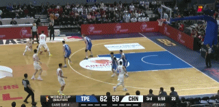 玩大了！赵继伟不看人传球被抢断 追防还送陈盈骏2+1