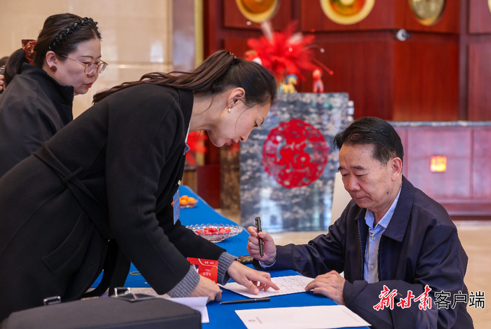 3月1日，住甘全国政协委员在兰州集中。新甘肃·甘肃日报记者 冯乐凯 摄