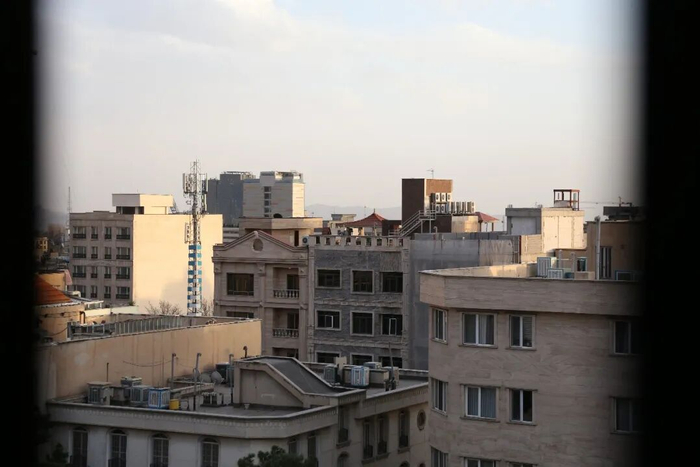 这是2月28日拍摄的伊朗首都德黑兰市区。新华社记者 沙达提 摄