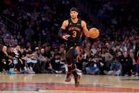 哈特：文班天赋高 我们也有很多防守好的球员 防守是我们立身之本