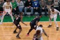 突然上头！乌布雷为队友出头一把推翻科塔 被吹一级恶意犯规