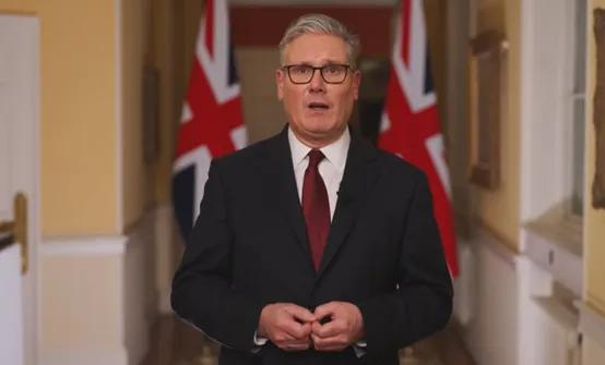 斯塔默当地时间3月1日在社交平台上分享自己就伊朗有关问题讲话视频 图源：斯塔默社交平台账号