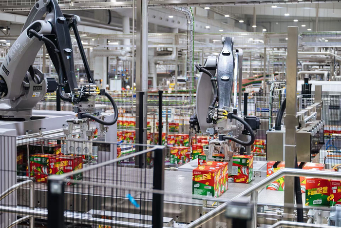 嘉士伯佛山三水生产基地生产线。