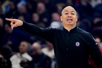 卢：加兰是快船首发控卫 等他解除时间限制后就会安排他首发