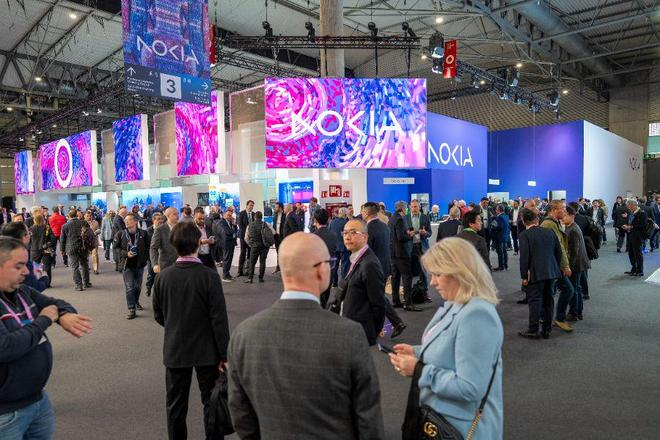 （巴展诺基亚展台，图片来源：诺基亚）