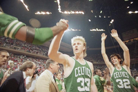 蒂格：约基奇都这么厉害 那伯德呢？把他放现在场均不得30+10+8