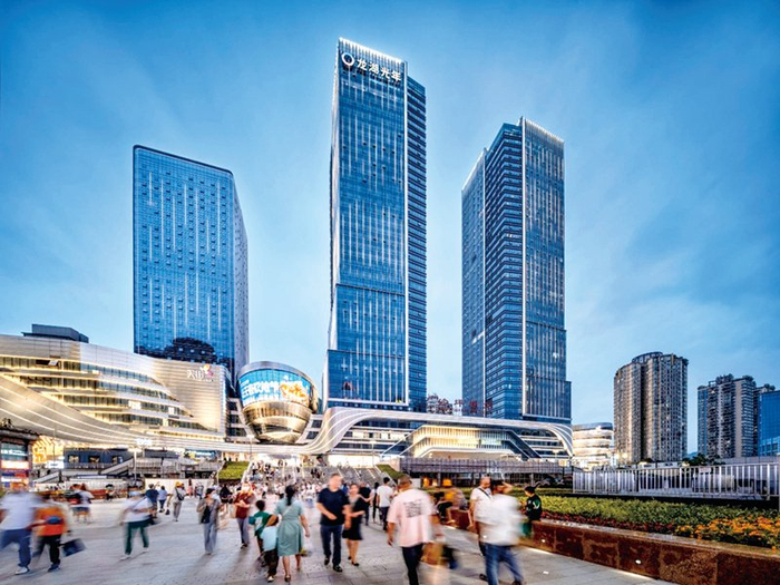 全国首个商圈高铁TOD城市综合体项目——沙坪坝龙湖光年