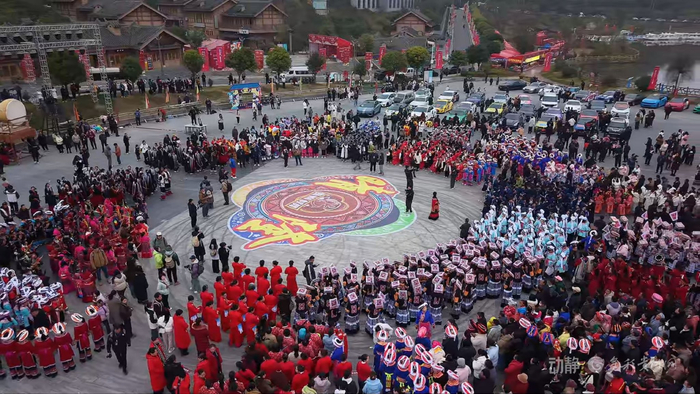 去年12月27日，“村字号”新成员“贵州·村舞”在黔西南州晴隆县阿妹戚托景区启幕