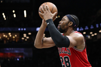 打得不错了！亚布塞莱14中7&amp;三分10中4 砍18分12板并填满数据栏