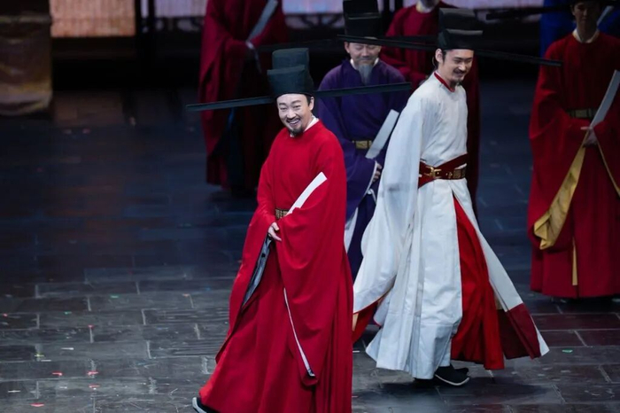 辛柏青时隔半年多首次“复出”