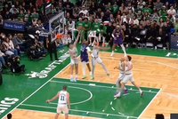 太舒展了！米勒箭步突破直接起飞 单臂滑翔战斧隔扣冈萨雷斯！