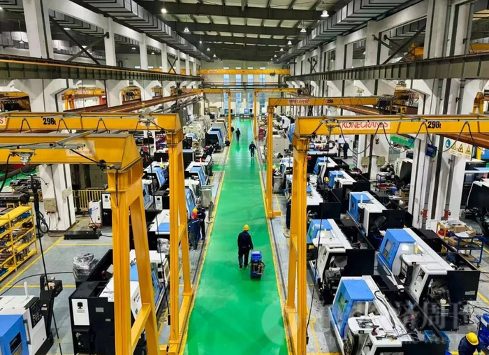 纽威数控装备的生产车间 