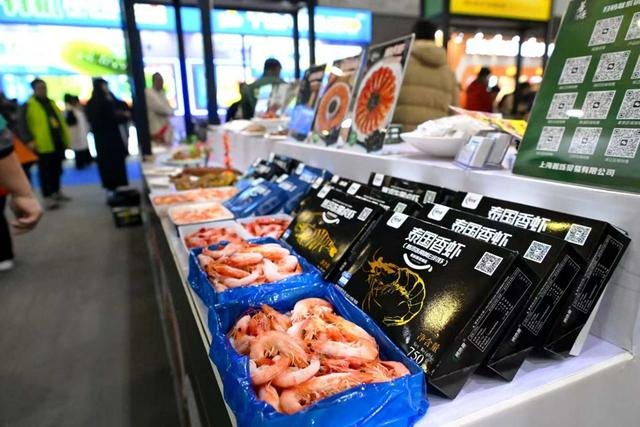 泰国的冷冻白对虾 新民晚报 徐程 摄