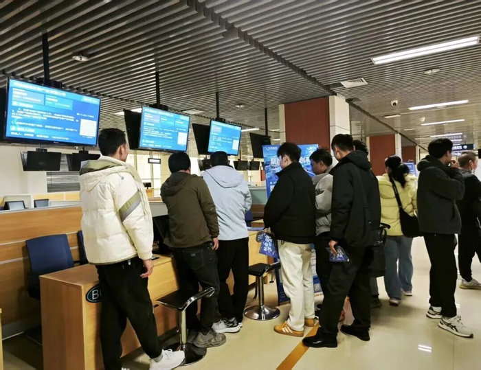 郑州经开区中国·郑州人力资源市场招聘会现场