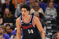 希望无大碍！快船官方：尼德豪泽右脚受伤 本场比赛提前退赛