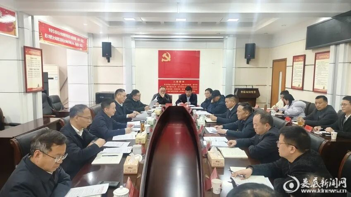 △3月3日，娄底市委副书记、市长何朝晖到市国资委调研并召开座谈会，详细了解全市国资国企改革发展、产业转型等情况