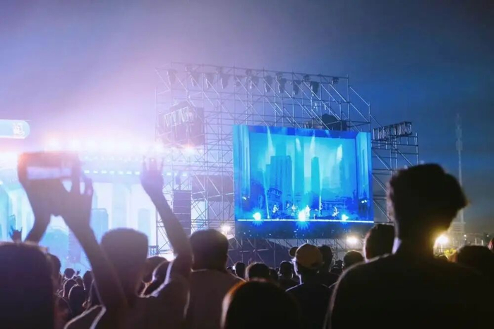 （上图：音乐节现场。资料图）