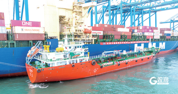 北方港口首单国际航行船舶生物燃料油加注业务在青岛自贸片区落地。