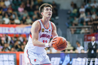 媒体人：郭艾伦的合同将到期 他肯定是不希望就这样结束职业生涯