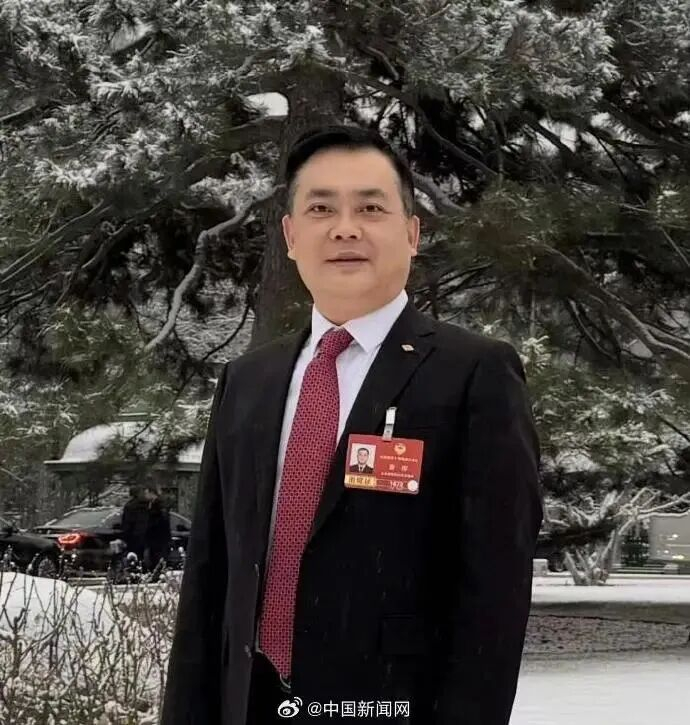 福耀集团董事长曹晖