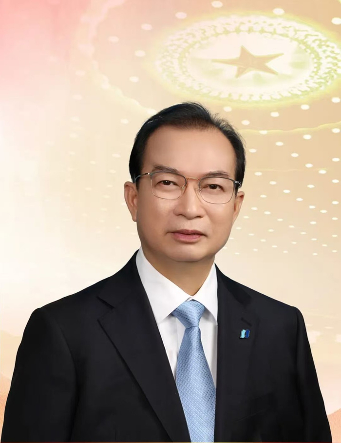 全国政协委员，中国华电集团有限公司董事长、党组书记江毅。