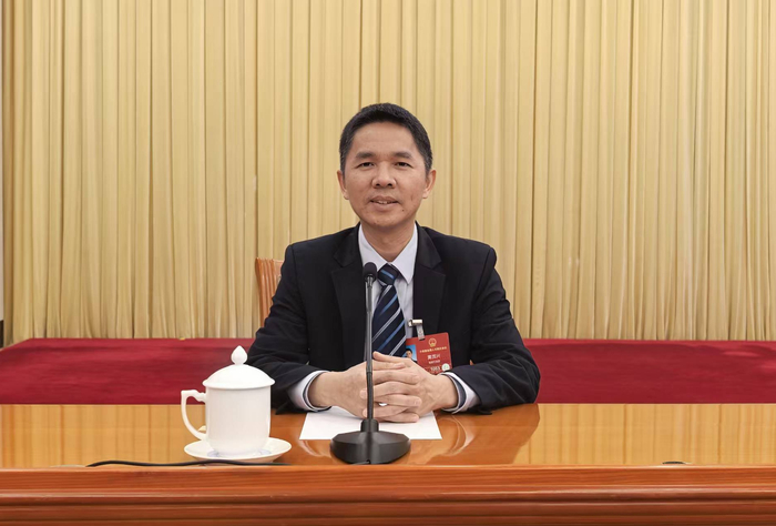 ▲全国人大代表、福建社会科学院副院长黄茂兴