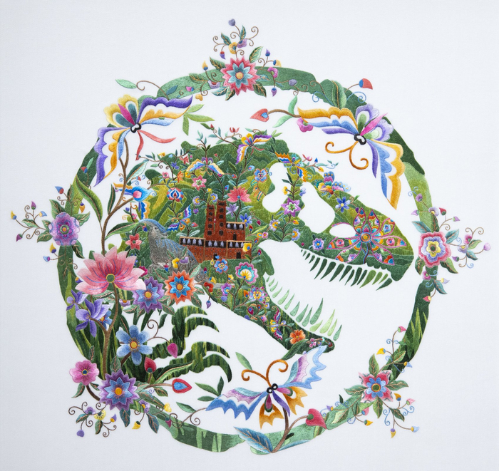 杨华珍为《侏罗纪世界》设计的刺绣版LOGO