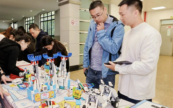 （青年报资料图）