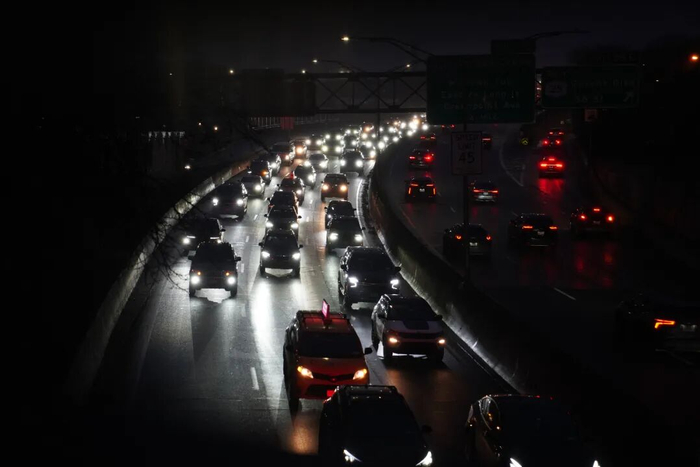 ����ŦԼһ����·����ʻ���»�������ŷ����