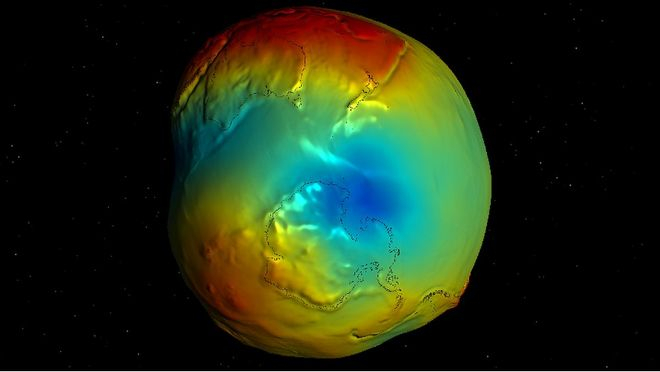 图 | 直观展示南极的“重力空洞”（来源：GReD）