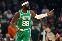 塔图姆：我和奎塔在比赛中就有沟通 聊到之后如何更好地建立默契