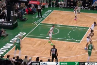 还没开！塔图姆弧顶借掩护三分出手 球偏出较多