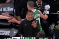 晚了一点点！加尔扎三分不中 普理查德补篮无效超时在先