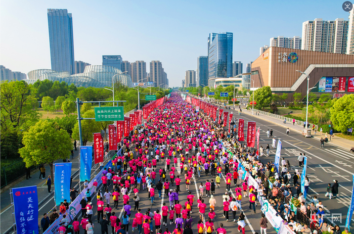 阜阳马拉松（央广网发 阜阳市委宣传部供图）