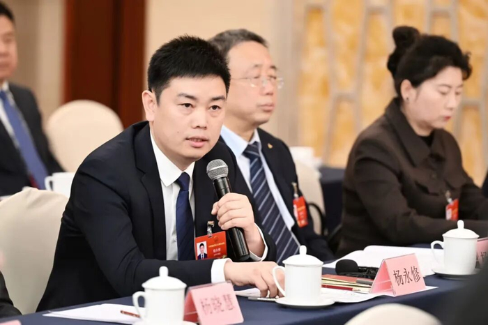 全国人大代表杨永修答记者问