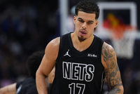 外线没谱！小迈克尔·波特半场13中5拿到13分 三分7中2