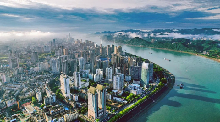 宜昌山平水阔大城浮（刘曙松｜摄）