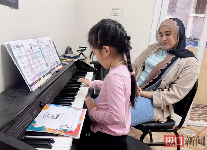 郑浪浪在国外学习