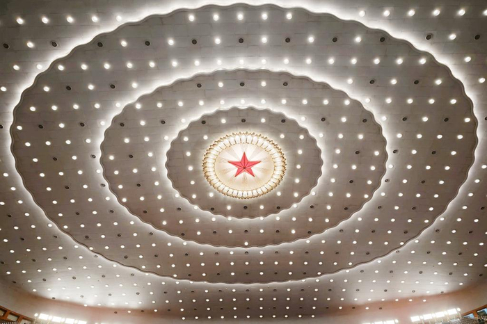 3月9日，十四届全国人大四次会议在北京人民大会堂举行第二次全体会议。这是人民大会堂内景。新华社记者 邢广利 摄