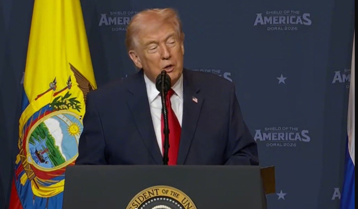 美国总统唐纳德·特朗普在“美洲之盾”峰会上发言社交媒体