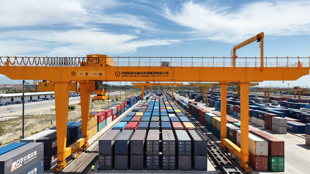 国铁乌鲁木齐局霍尔果斯口岸 图/国铁乌鲁木齐局